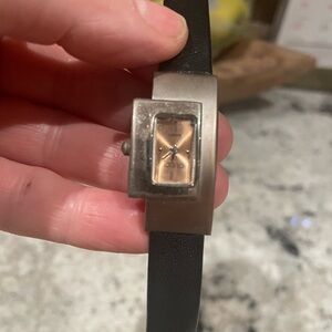 Vintage,Gucci Black Leather Strap Watch
